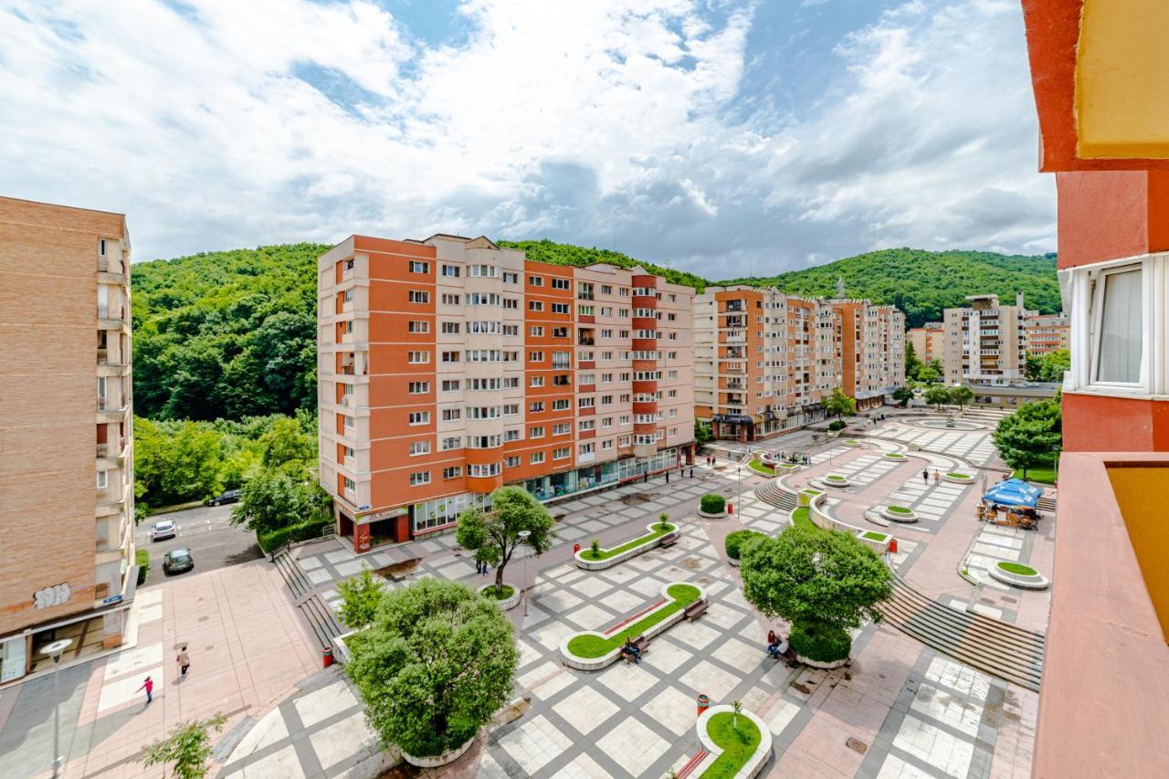 Mid-Term Rental Racadau Apartment Брашов Экстерьер фото