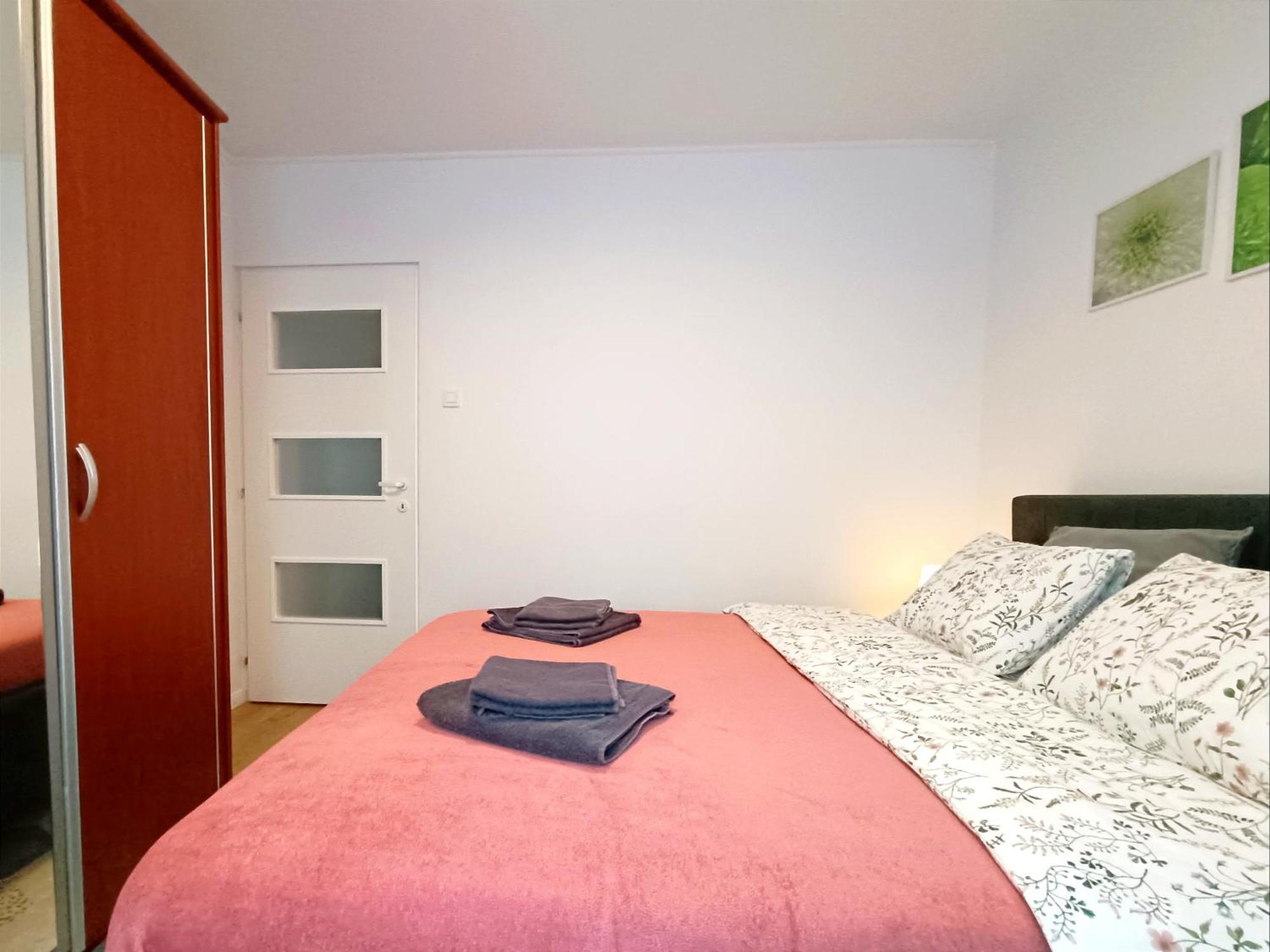 Mid-Term Rental Racadau Apartment Брашов Экстерьер фото